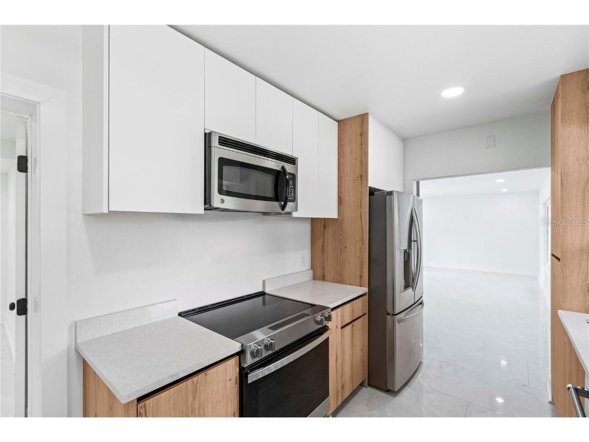 2026 Pinecrest Way Clearwater FL 33755 TB8431759 image24