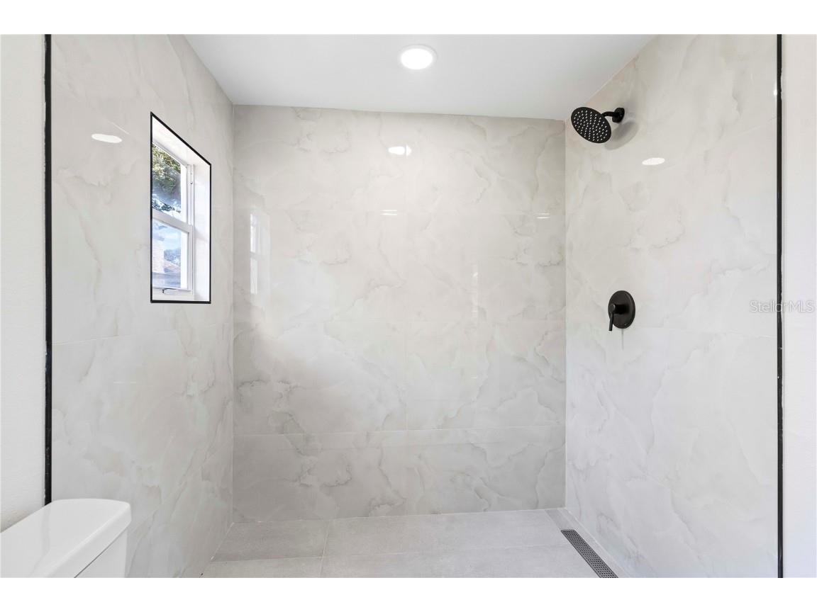 2026 Pinecrest Way Clearwater FL 33755 TB8431759 image31