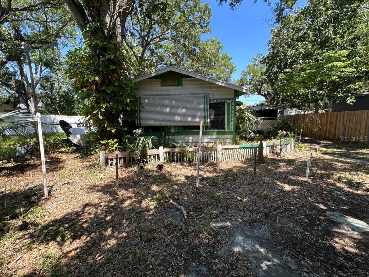 2026 Seminole Boulevard S Saint Petersburg FL 33705 A4692112 image10