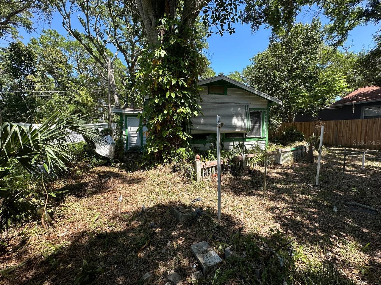 2026 Seminole Boulevard S Saint Petersburg FL 33705 A4692112 image13