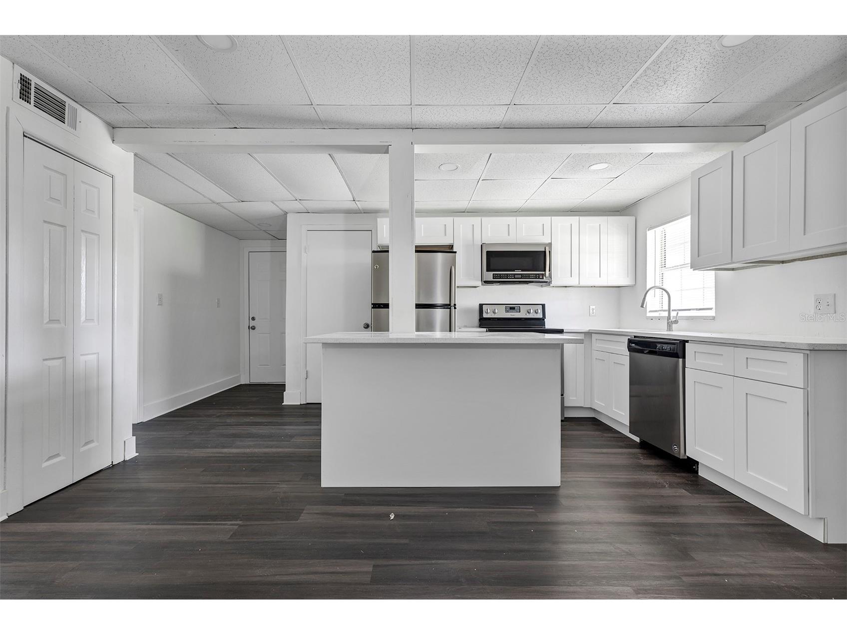 2027 1/2 30th Ave Bottom Unit N Saint Petersburg FL 33713 O6394564 image8