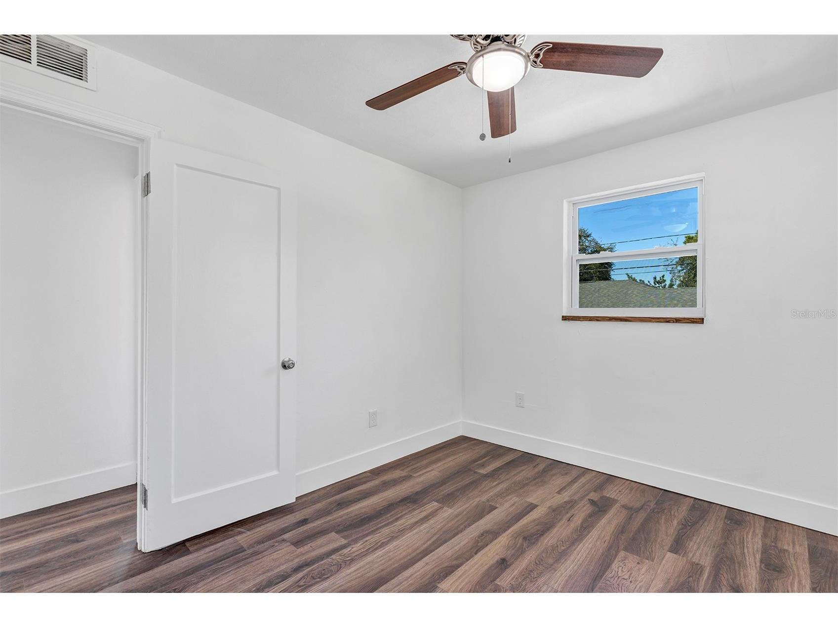 2027 30th Avenue N #TOP UNIT Saint Petersburg FL 33713 O6422519 image15