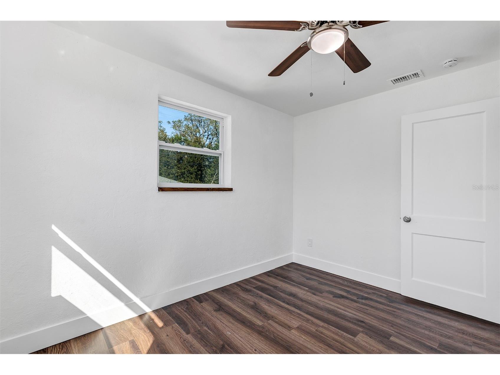 2027 30th Avenue N #TOP UNIT Saint Petersburg FL 33713 O6422519 image19