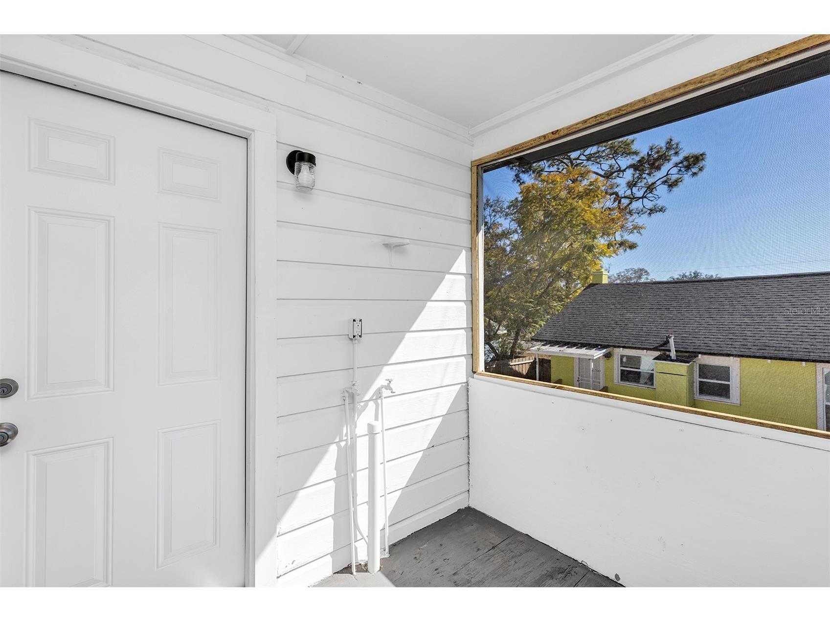 2027 30th Avenue N #TOP UNIT Saint Petersburg FL 33713 O6422519 image2