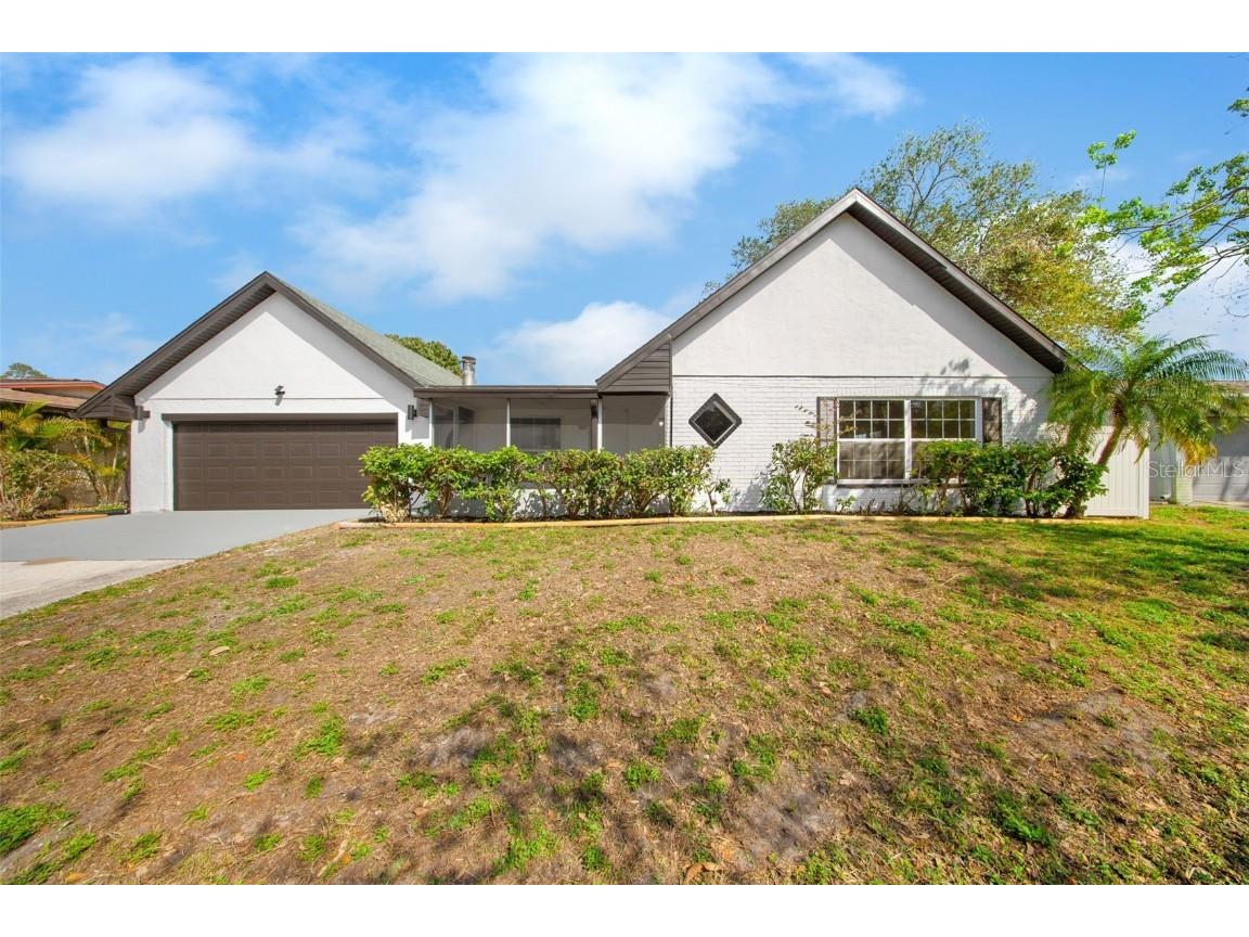2027 59th Street N Clearwater FL 33760 C7506673 image1