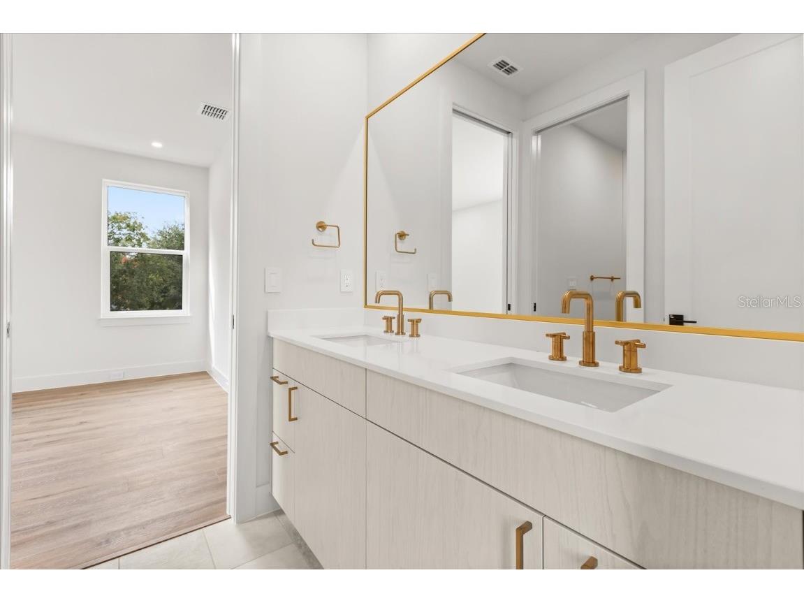 2027 E Harding Street Orlando FL 32806 O6358072 image42