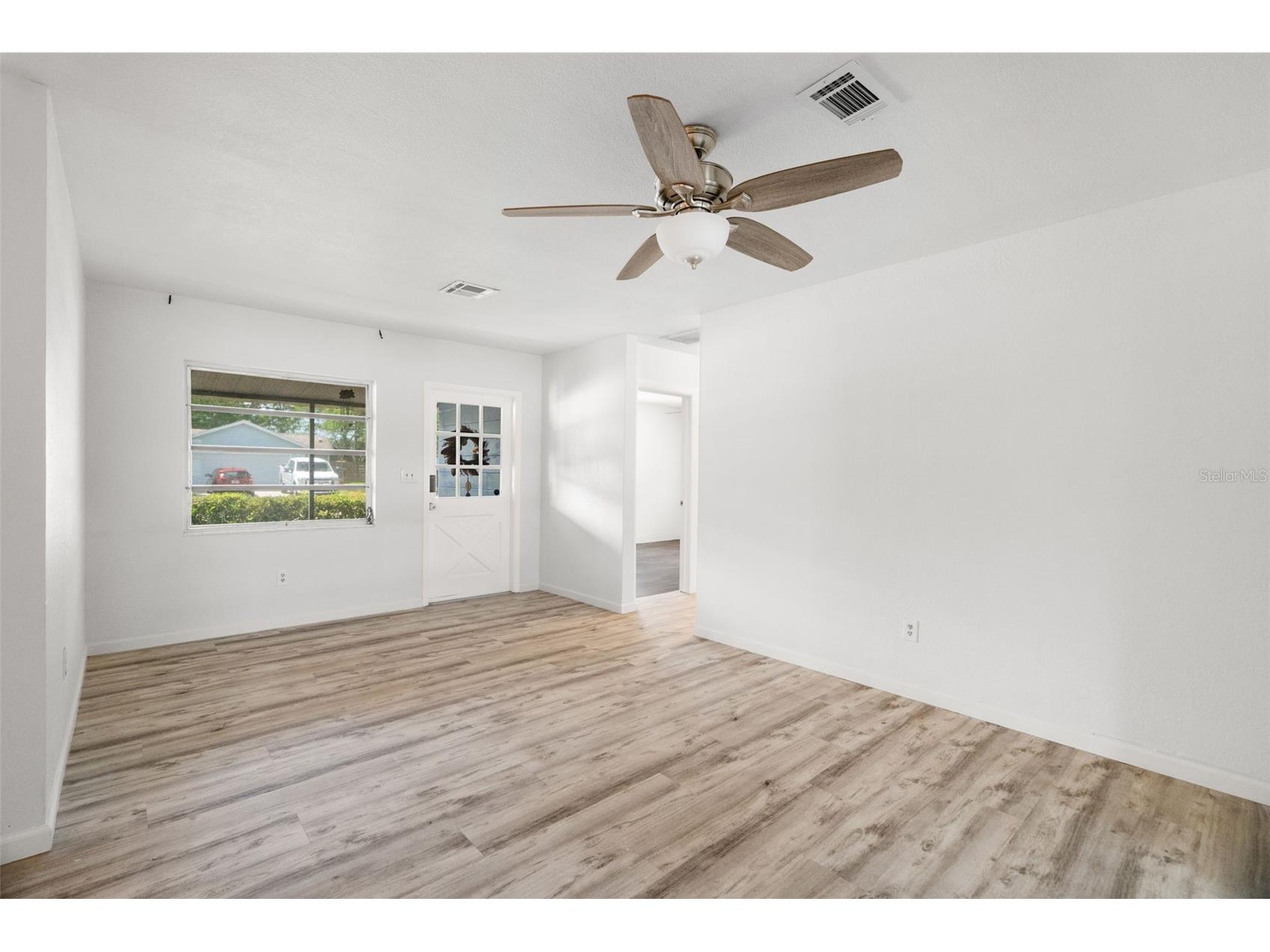 2027 E Valencia Way E Clearwater FL 33764 TB8490914 image16