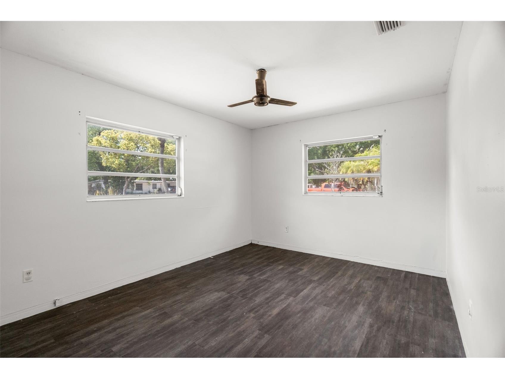 2027 E Valencia Way E Clearwater FL 33764 TB8490914 image20