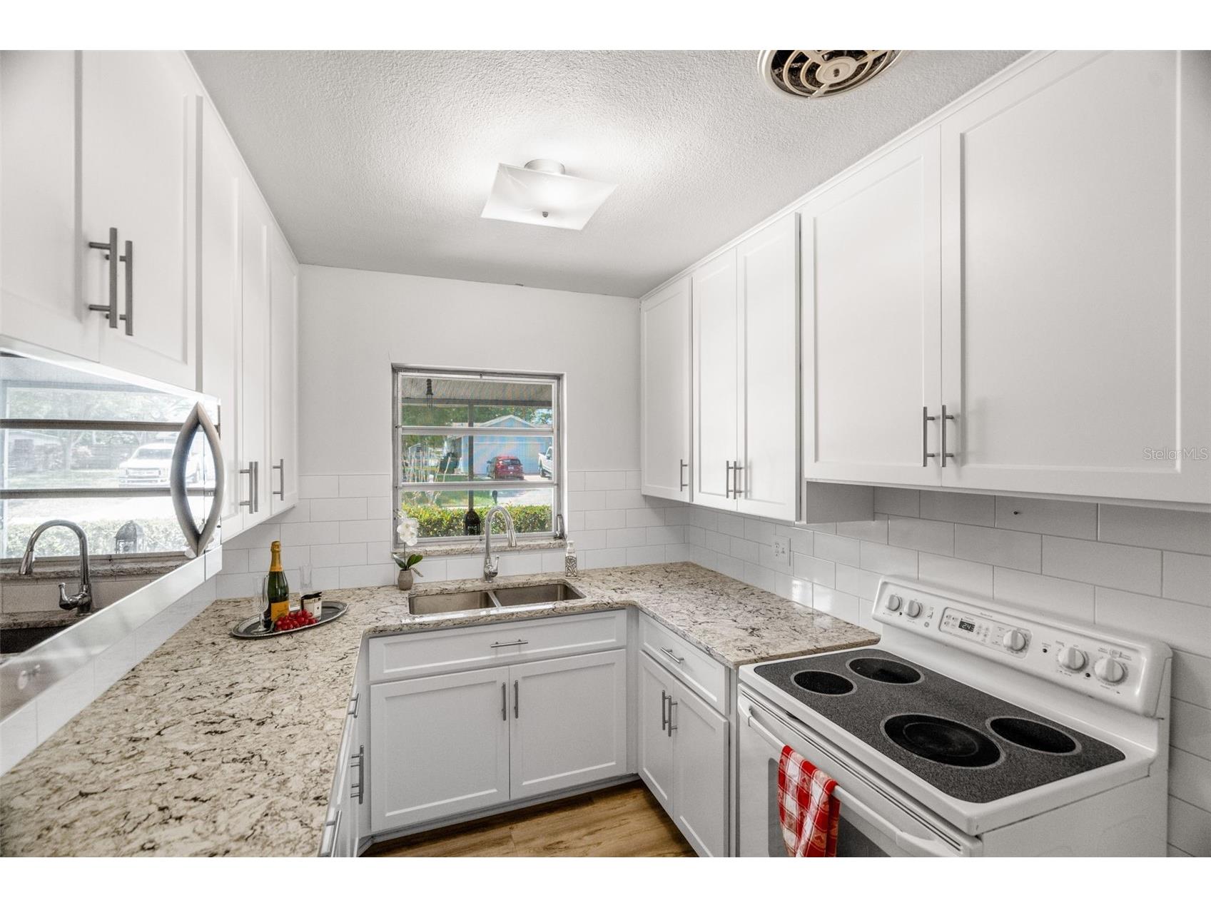 2027 E Valencia Way E Clearwater FL 33764 TB8490914 image7