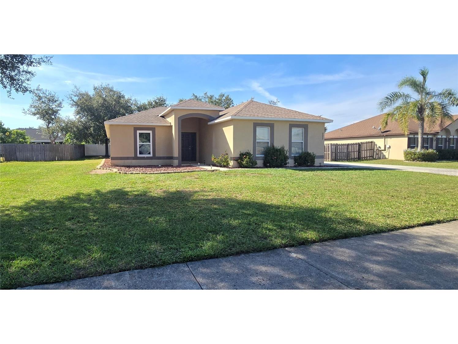 2027 Elmhurst Lane Mascotte FL 34753 O6355533 image1