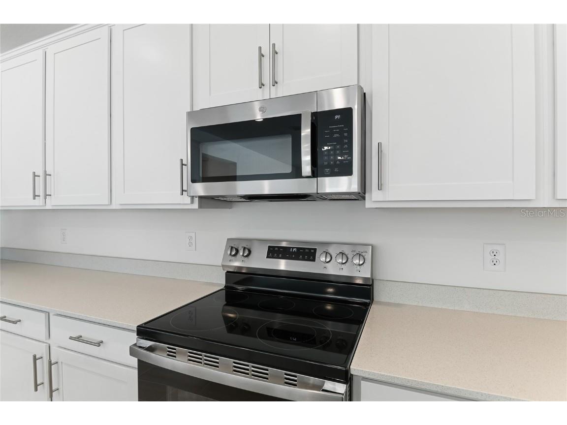 2027 Stetson Court Eagle Lake FL 33839 S5109923 image5