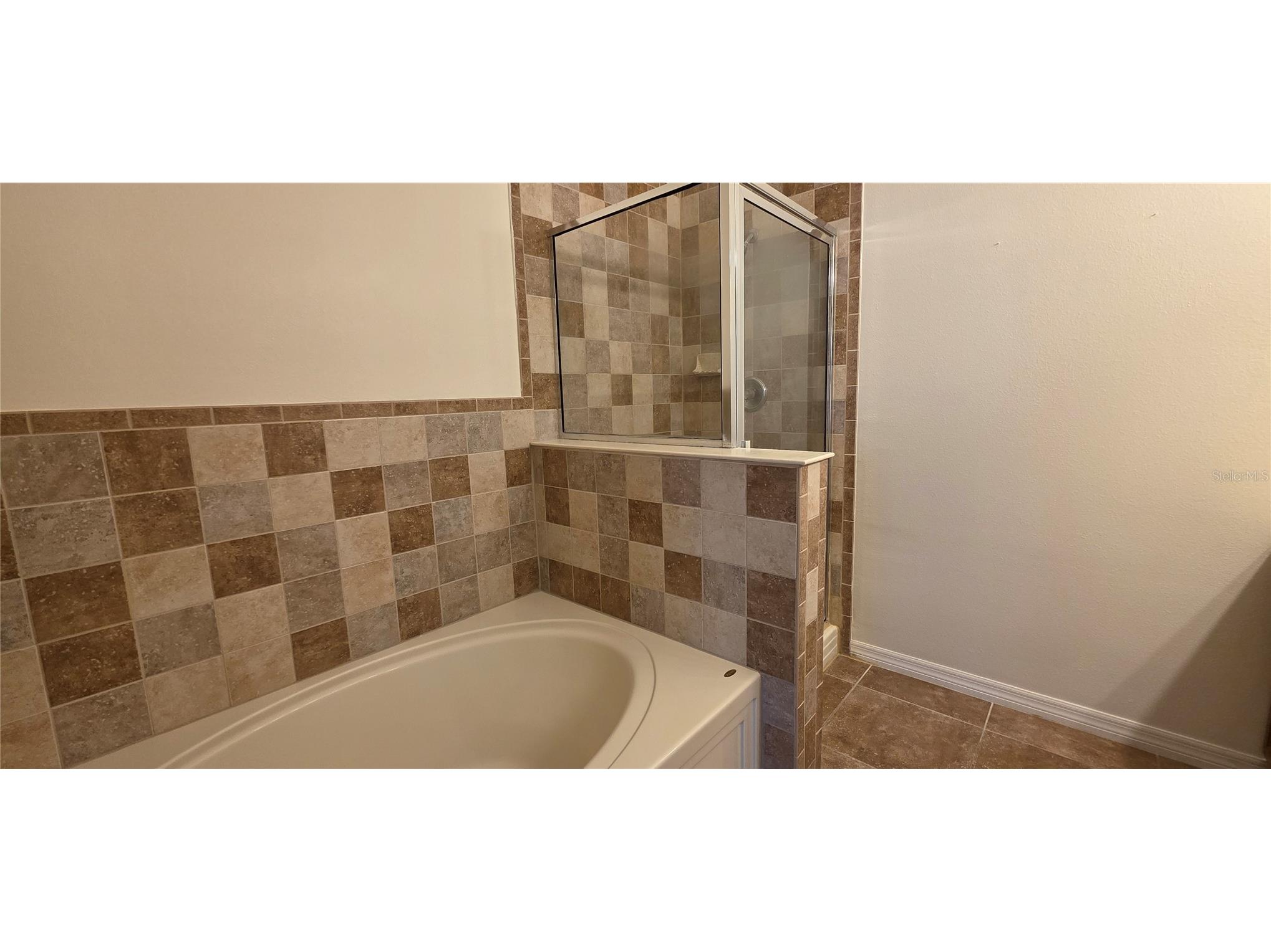 2027 Strathmill Drive Clearwater FL 33755 TB8527919 image14