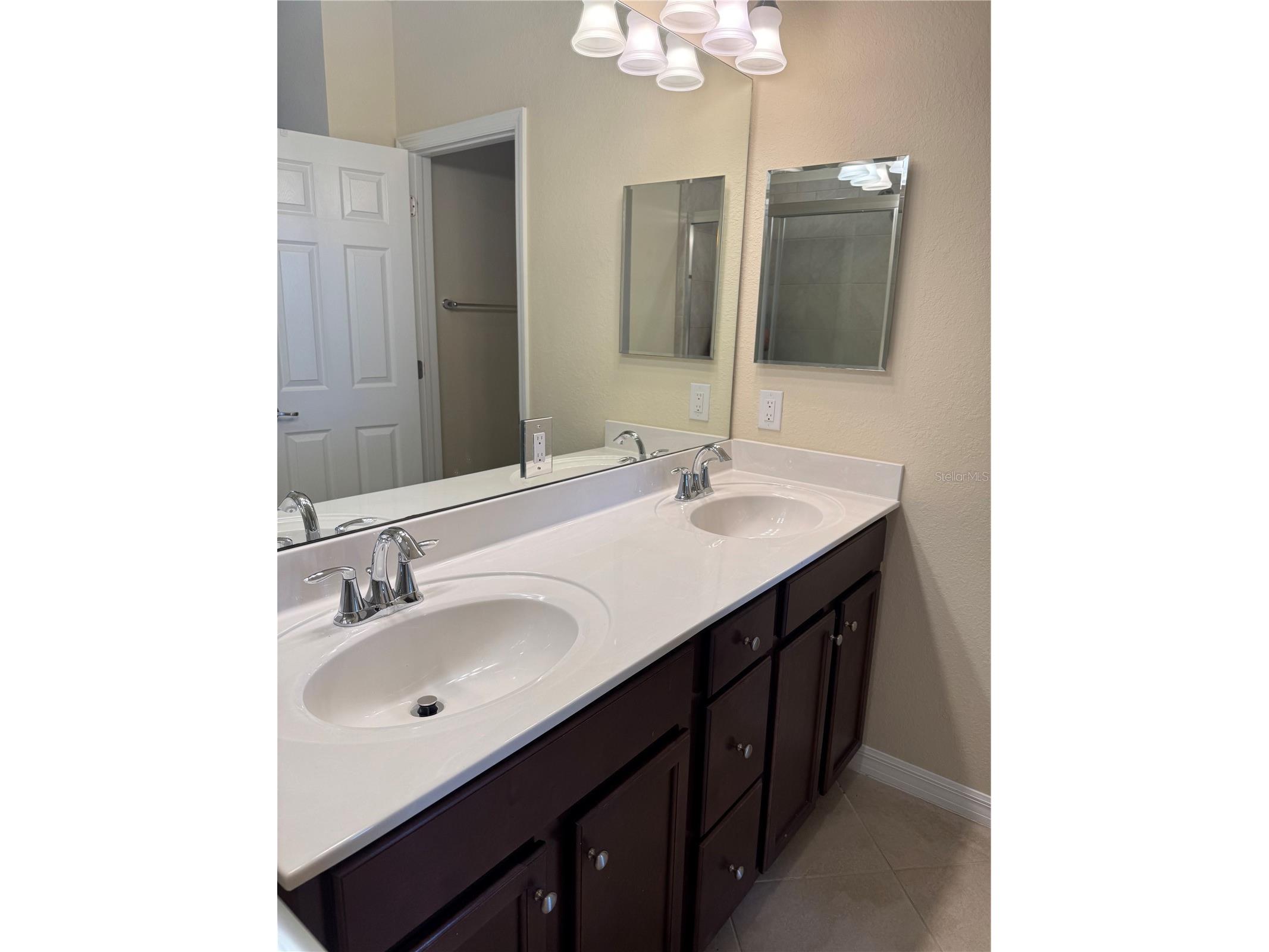 20270 Lagente Circle Venice FL 34293 A4682624 image29