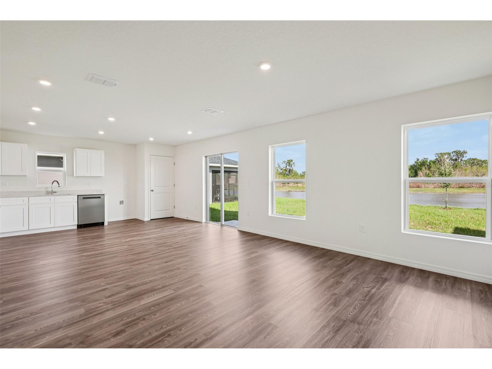 2028 Golden Beak Drive Eagle Lake FL 33839 C7518675 image12