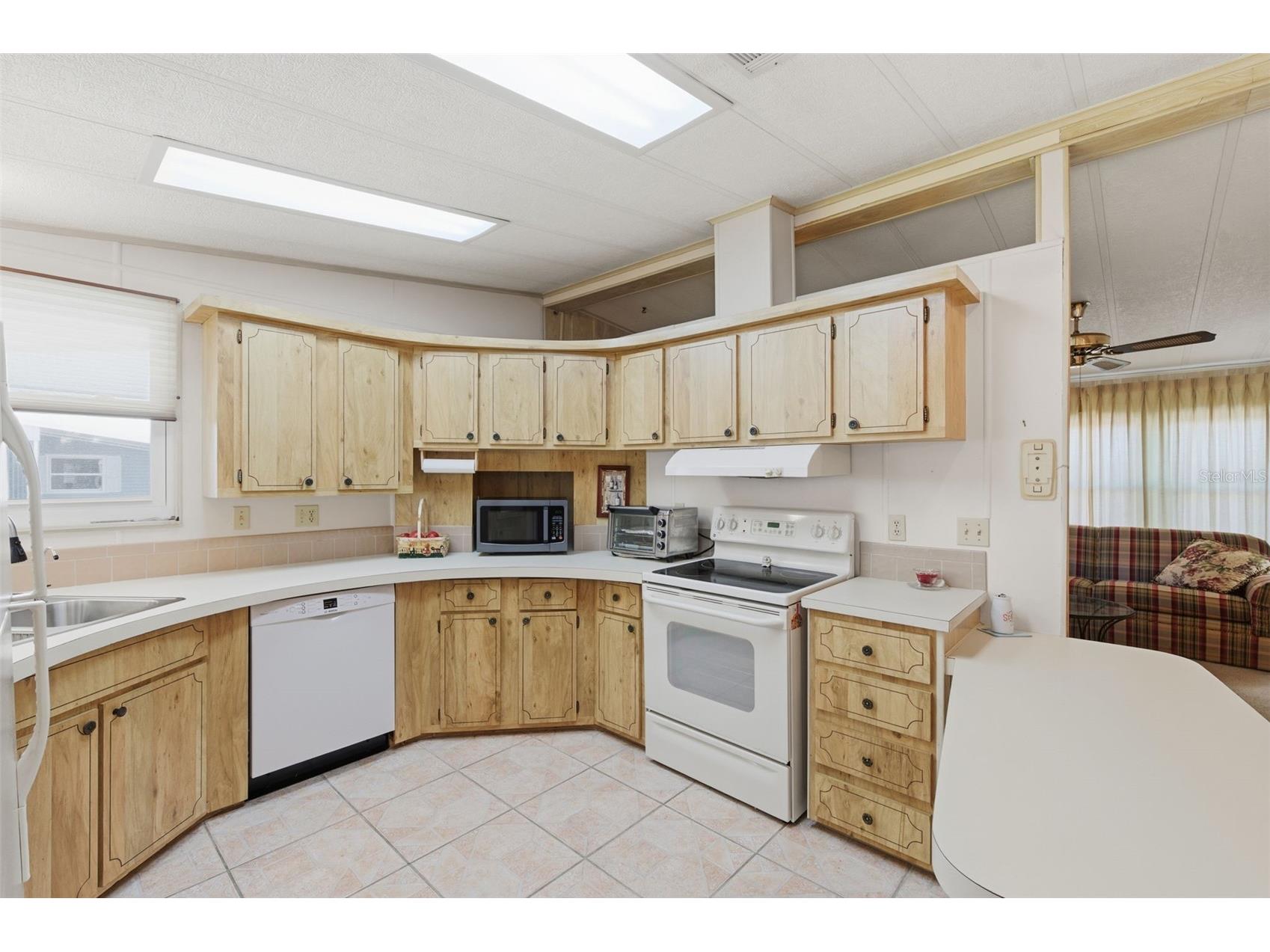 2028 Hilo Drive Holiday FL 34691 W7882656 image16