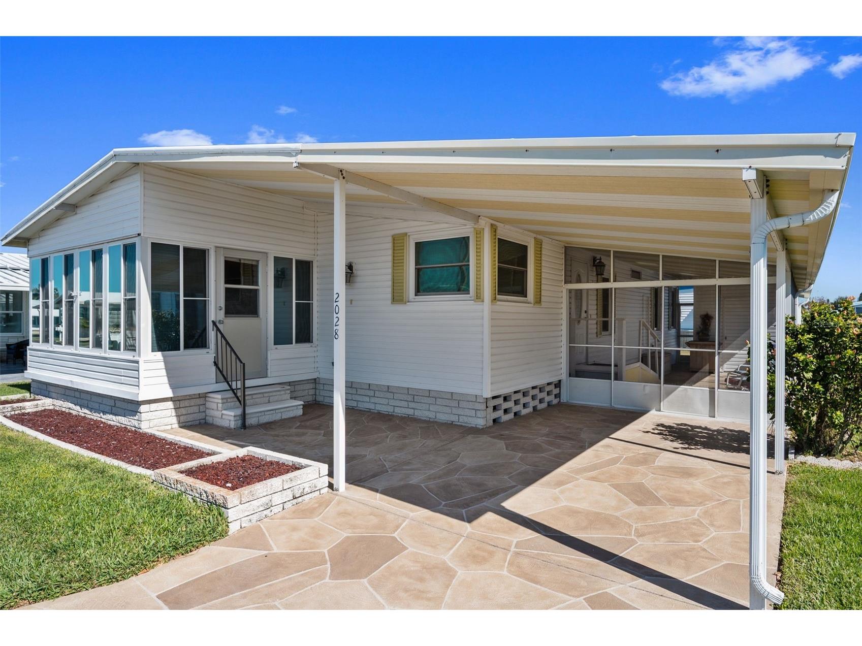 2028 Hilo Drive Holiday FL 34691 W7882656 image4
