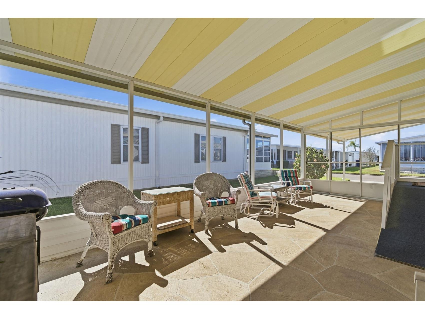 2028 Hilo Drive Holiday FL 34691 W7882656 image6