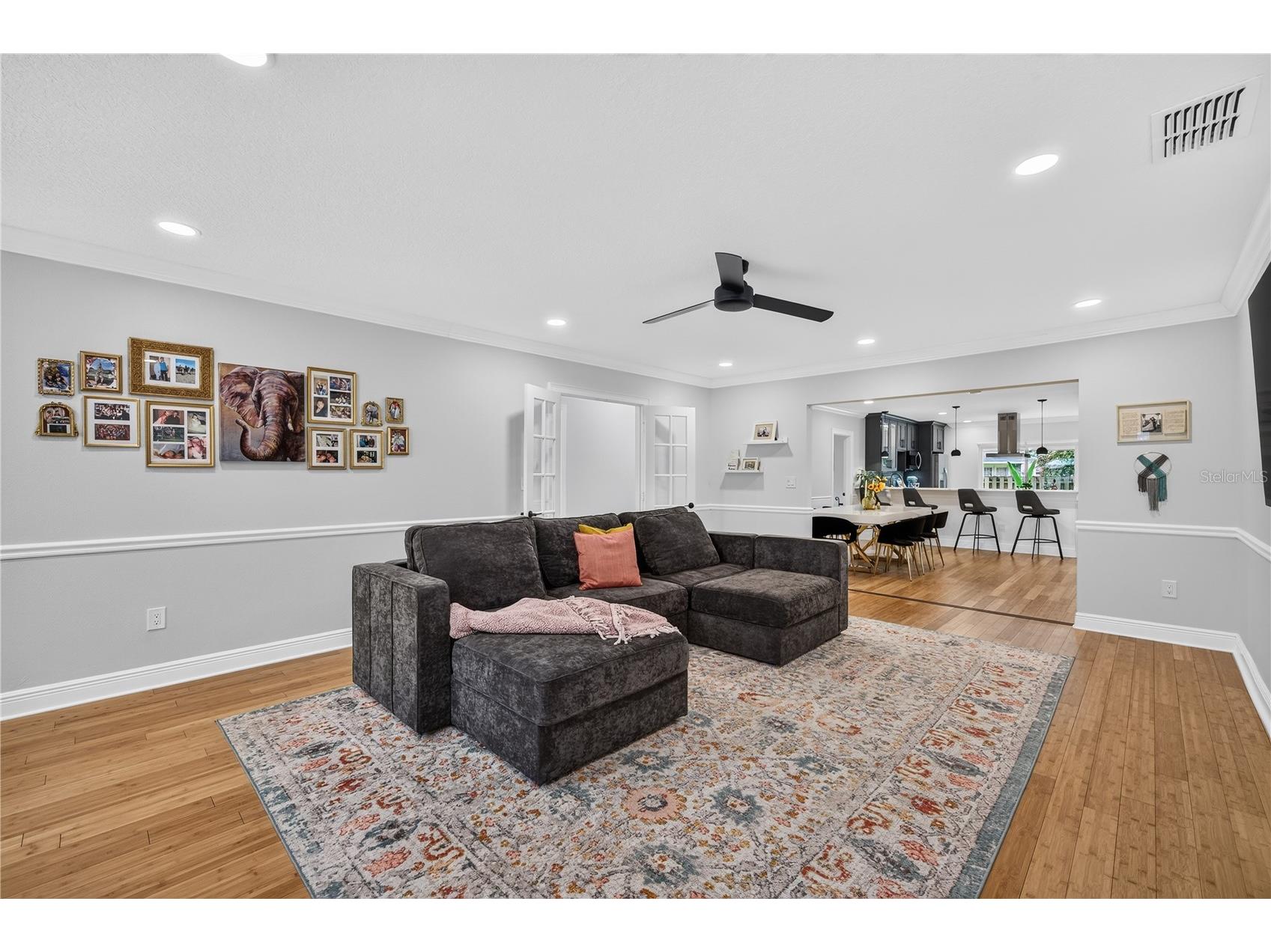 2028 Illinois Street Orlando FL 32803 A4699741 image3