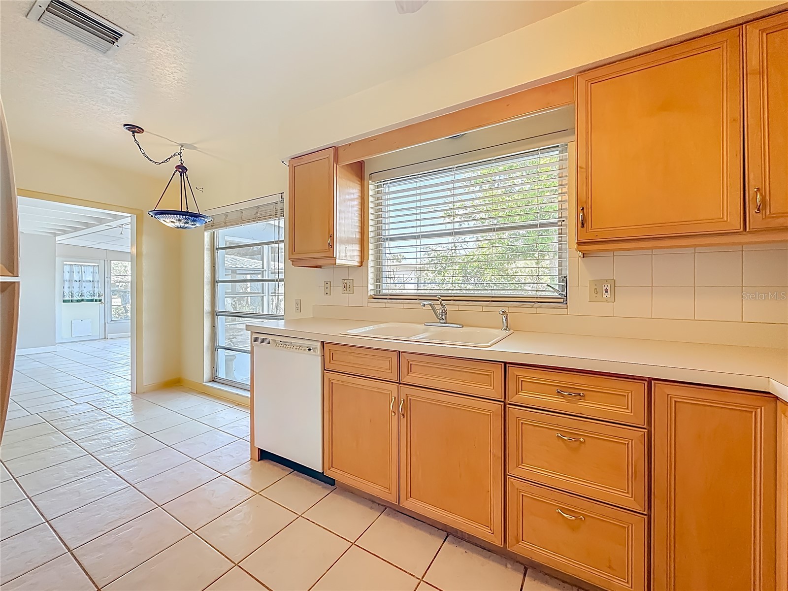 2028 Imperial Way Clearwater FL 33764 TB8493552 image13