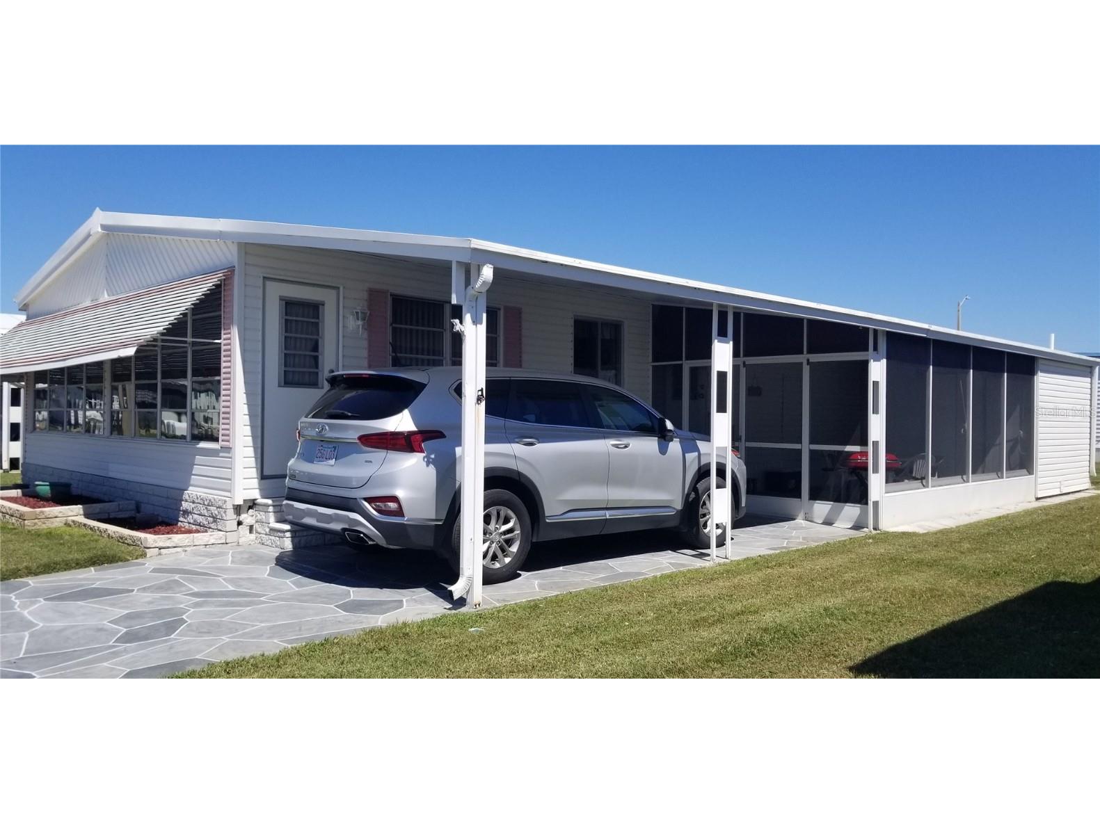 2028 Manoa Drive Holiday FL 34691 TB8364141 image1