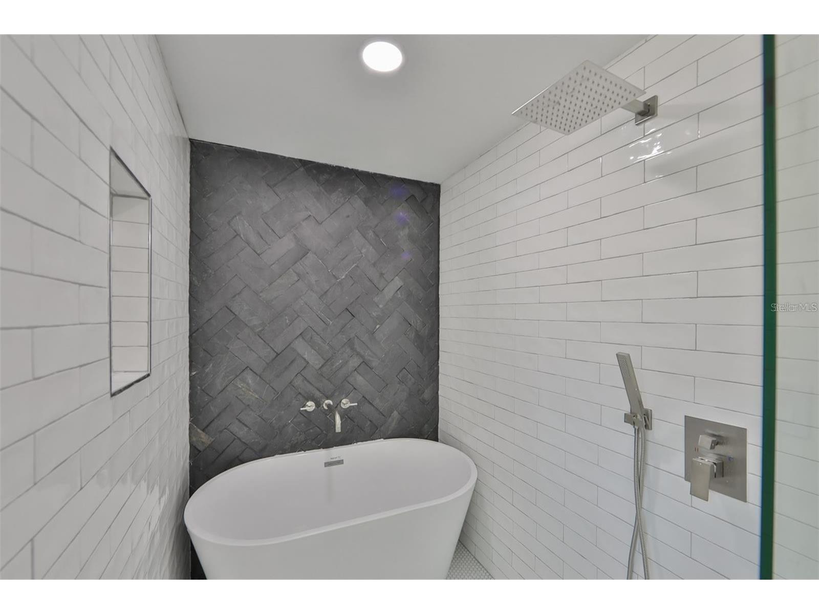 2028 N Betty Lane Clearwater FL 33755 TB8467089 image16