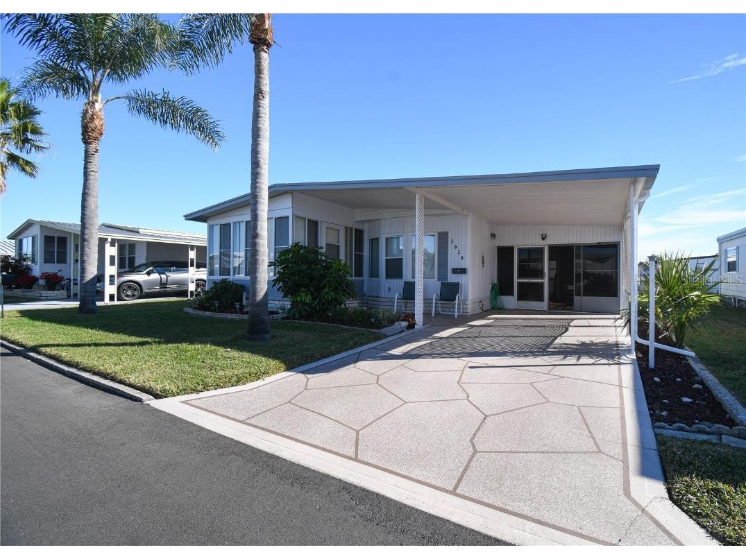 2028 Oahu Drive Holiday FL 34691 TB8327106 image1