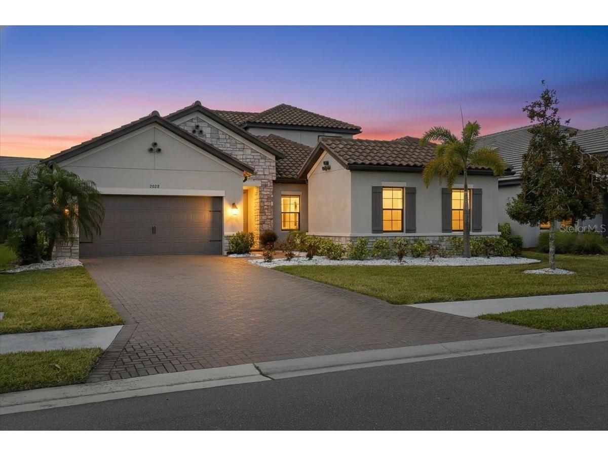 2028 Woodleaf Hammock Court Bradenton FL 34211 A4682385 image1