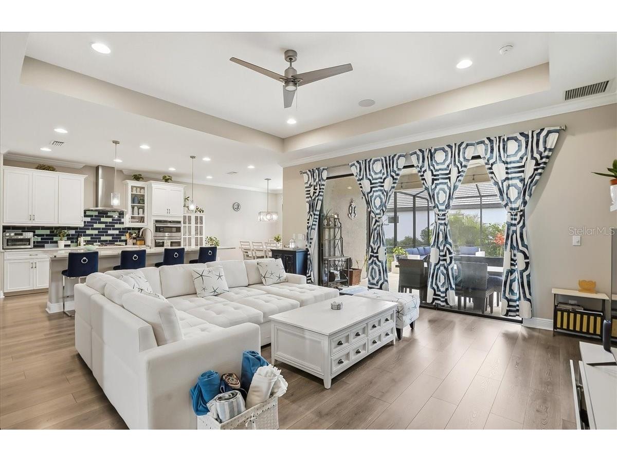 2028 Woodleaf Hammock Court Bradenton FL 34211 A4682385 image18