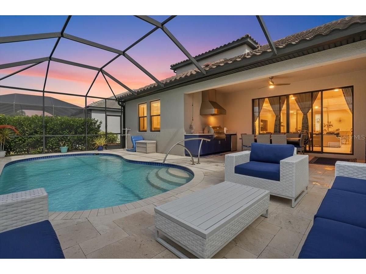 2028 Woodleaf Hammock Court Bradenton FL 34211 A4682385 image2