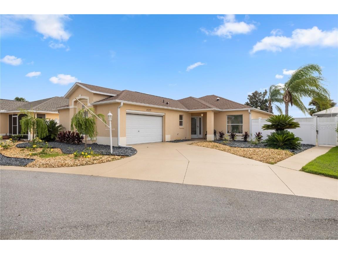 2029 Bonham Lane The Villages FL 32162 OM687735 image1