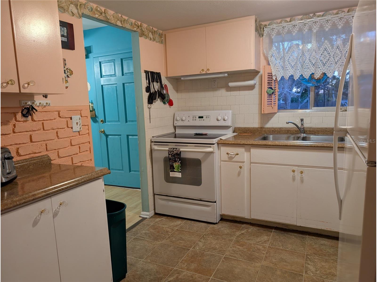 2029 Sunset Drive #UNIT E-21 Bradenton FL 34207 A4681277 image4