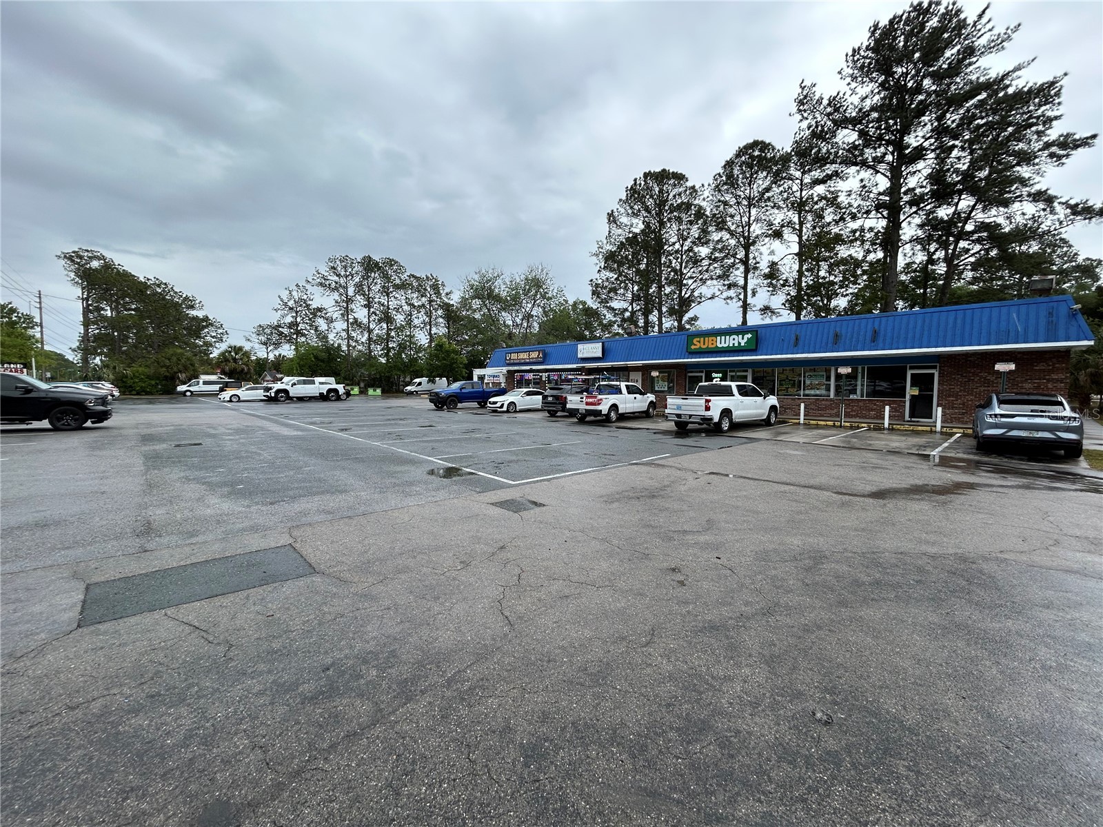 203-221 NE 39th Avenue Gainesville FL 32609 GC540288 image3
