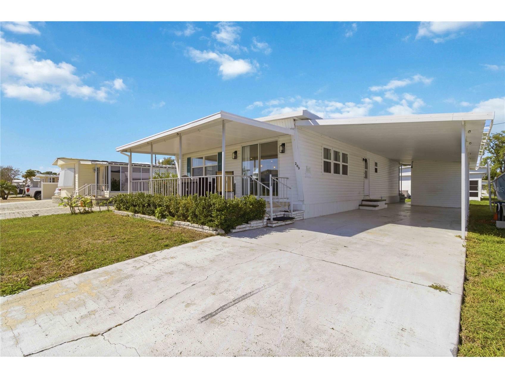 203 48th Avenue Drive W Bradenton FL 34207 A4686244 image2