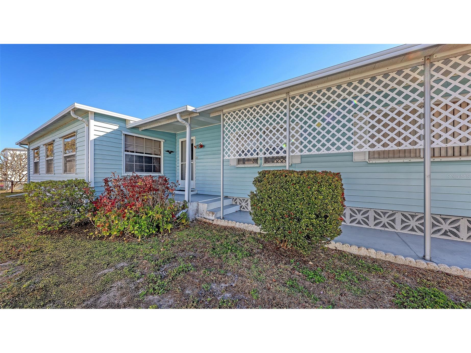 203 50th Avenue Plaza E Bradenton FL 34203 A4681343 image2