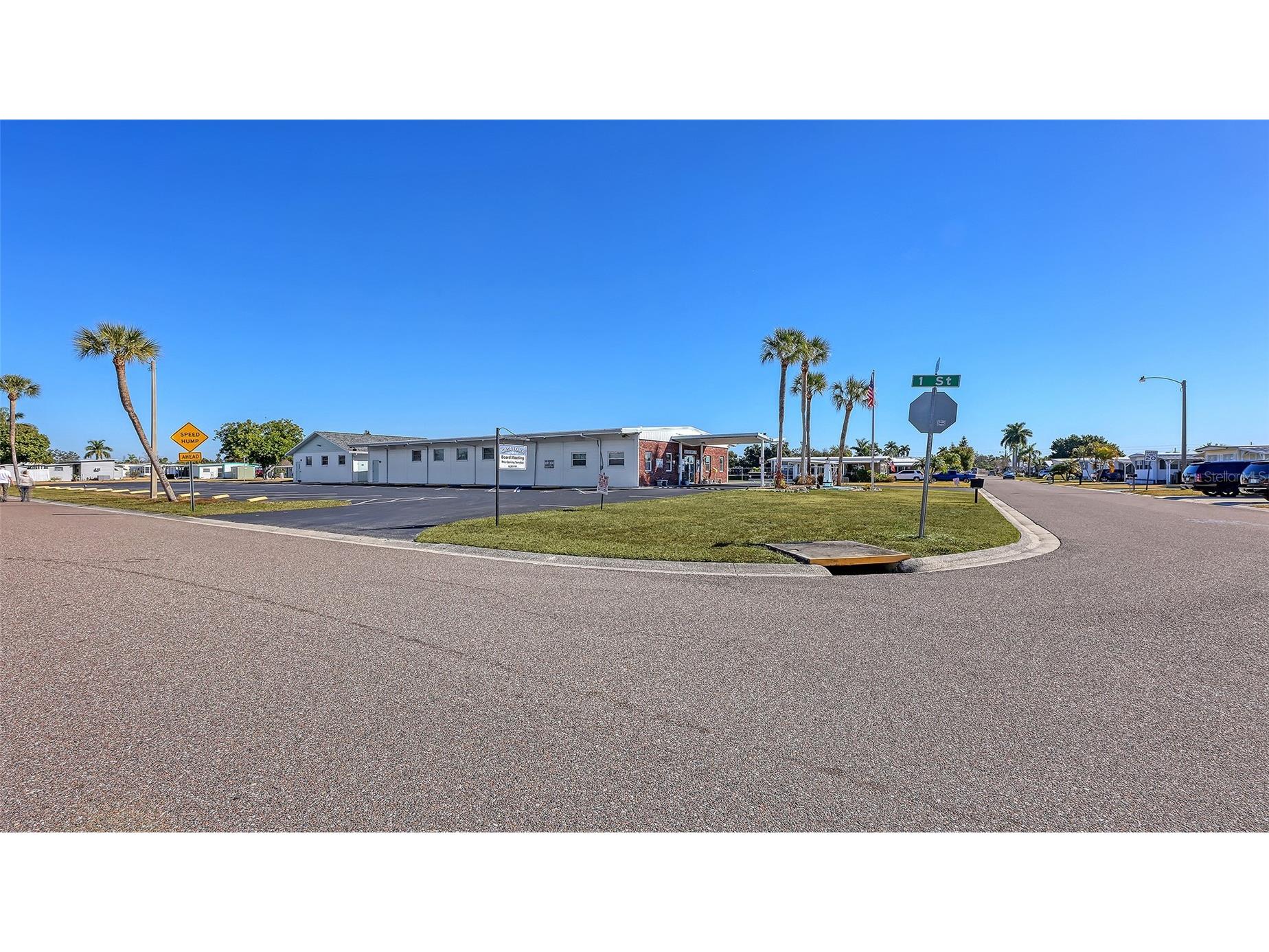 203 50th Avenue Plaza E Bradenton FL 34203 A4681343 image35