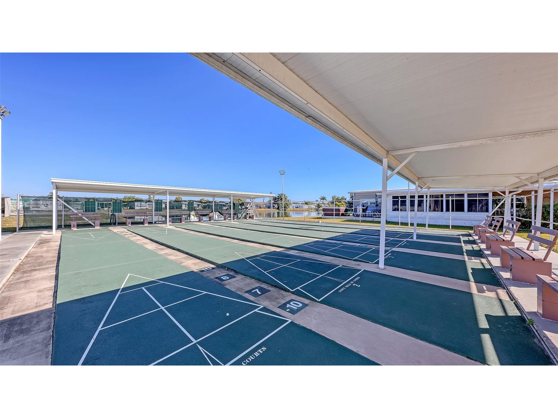 203 50th Avenue Plaza E Bradenton FL 34203 A4681343 image39
