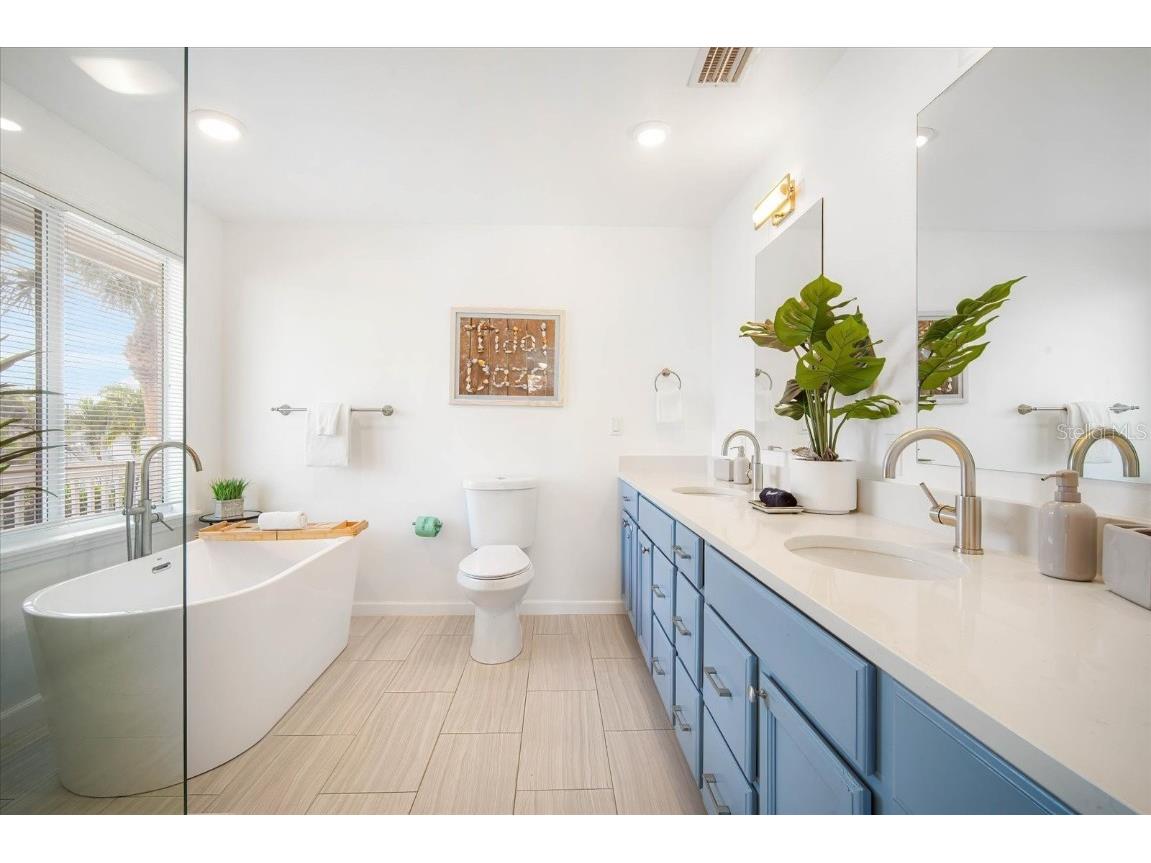 203 72nd Street Holmes Beach FL 34217 A4664948 image26