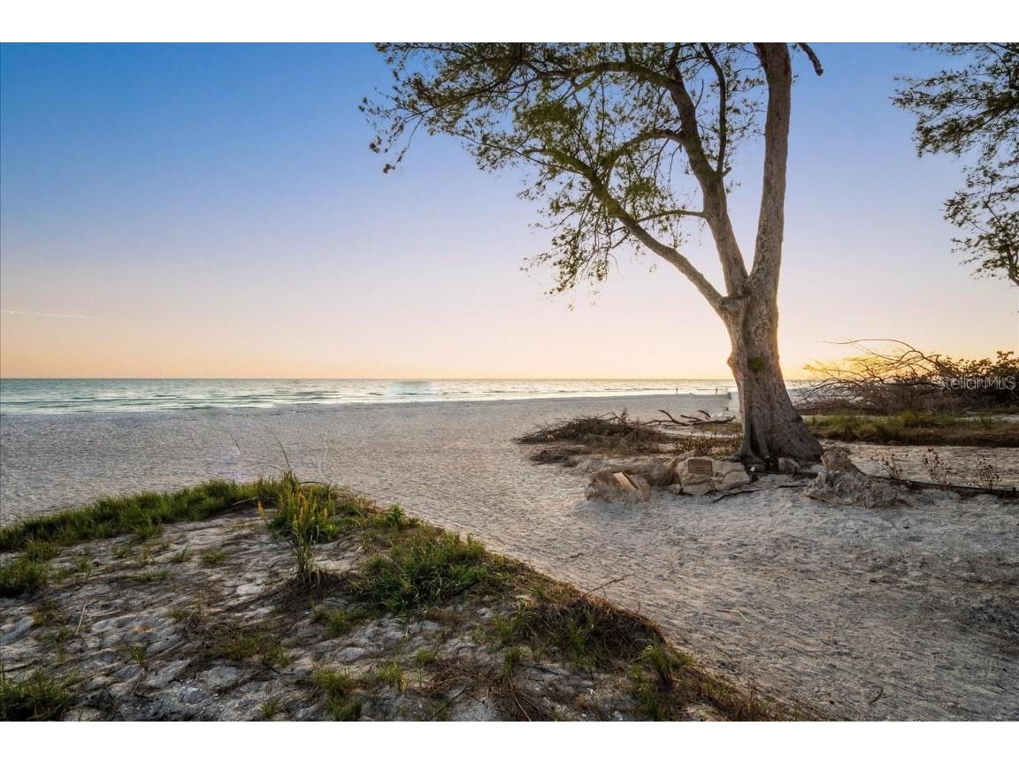 203 72nd Street Holmes Beach FL 34217 A4664948 image76