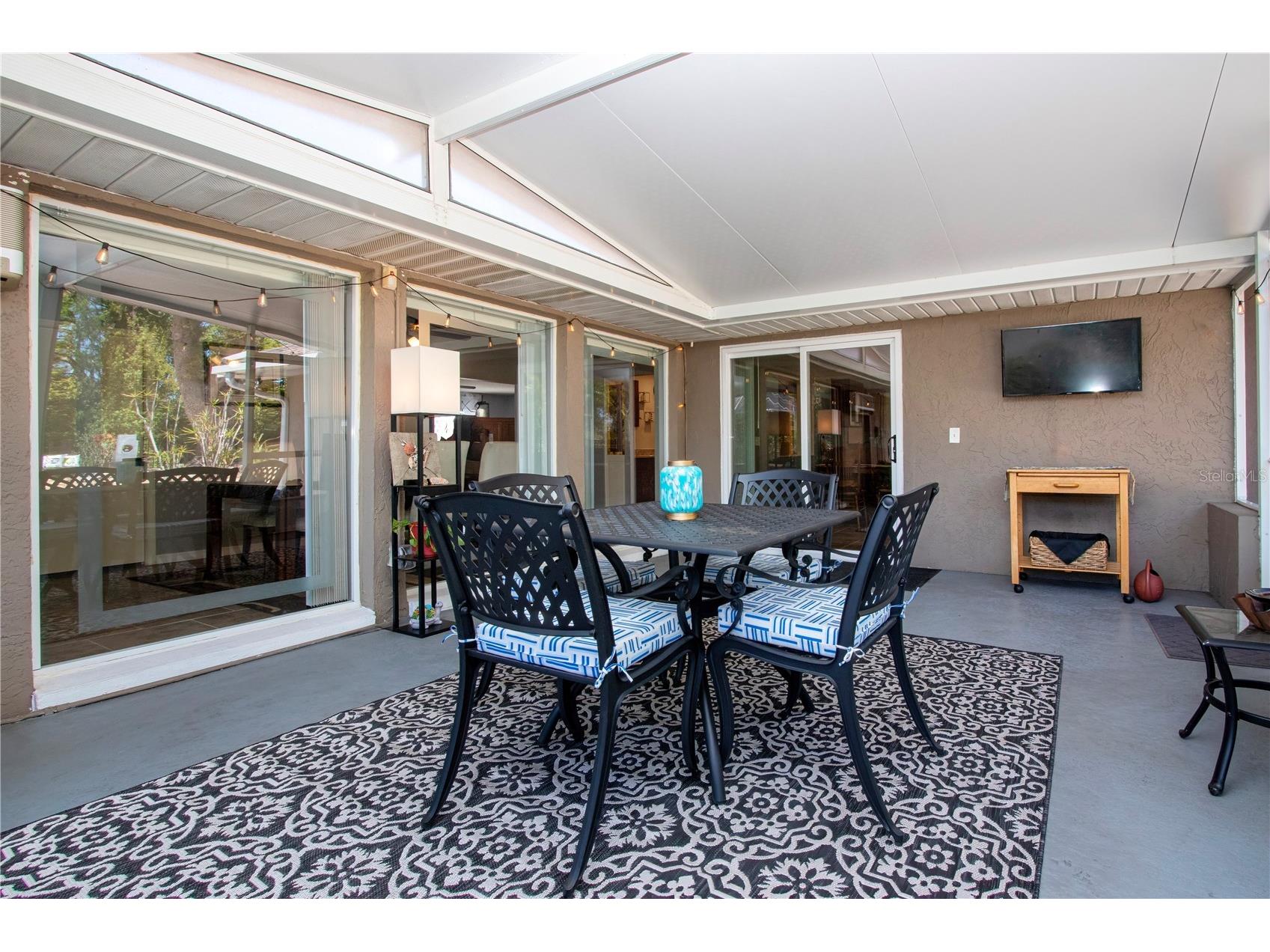 203 Amesbury Circle Sun City Center FL 33573 TB8486521 image32