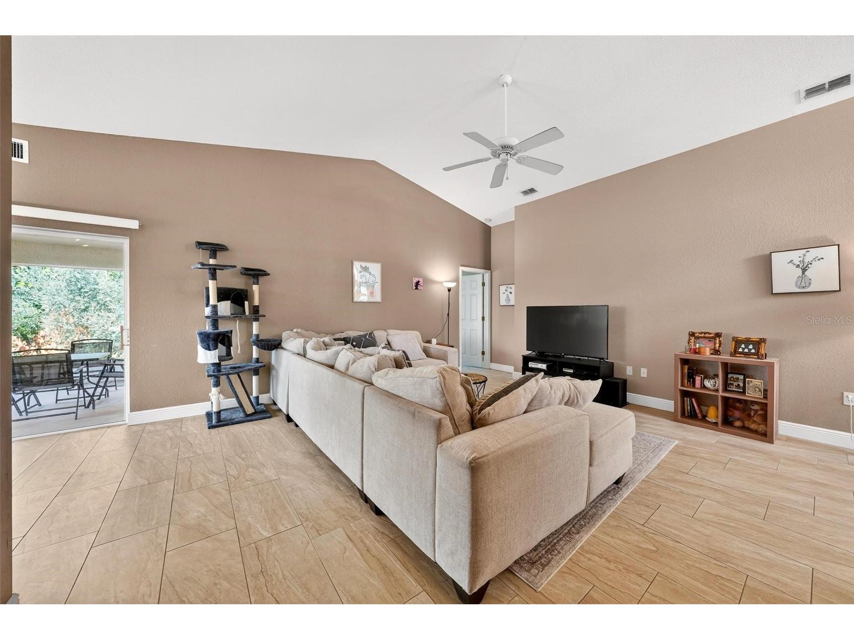 203 Ashley Loop Davenport FL 33837 O6389262 image8
