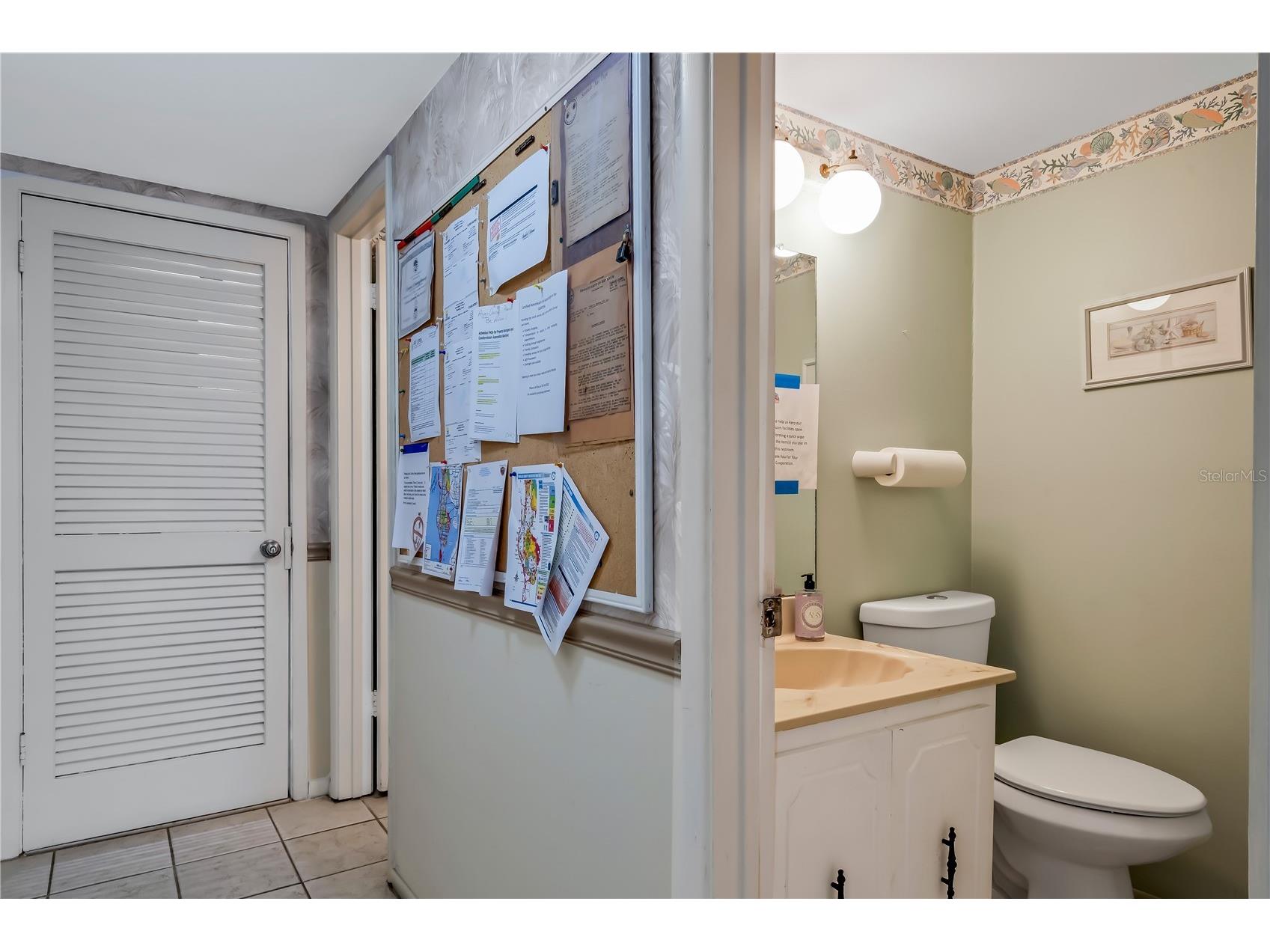 203 Aspen Circle #203 Seminole FL 33777 TB8486370 image29
