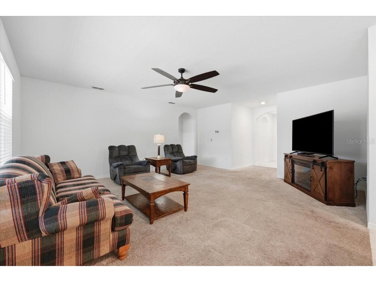 203 Auburn Grove Boulevard Auburndale FL 33823 P4939196 image8