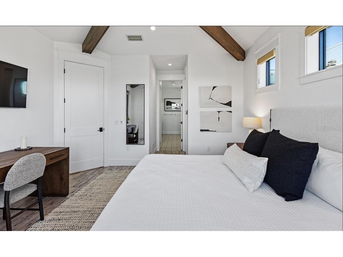 203 Bay Drive N Bradenton Beach FL 34217 A4669703 image22