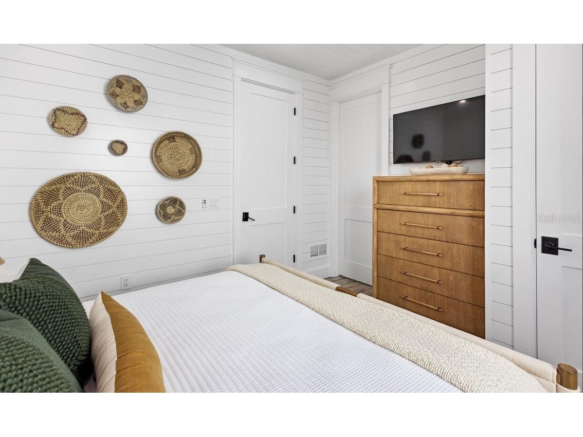 203 Bay Drive N Bradenton Beach FL 34217 A4669703 image30