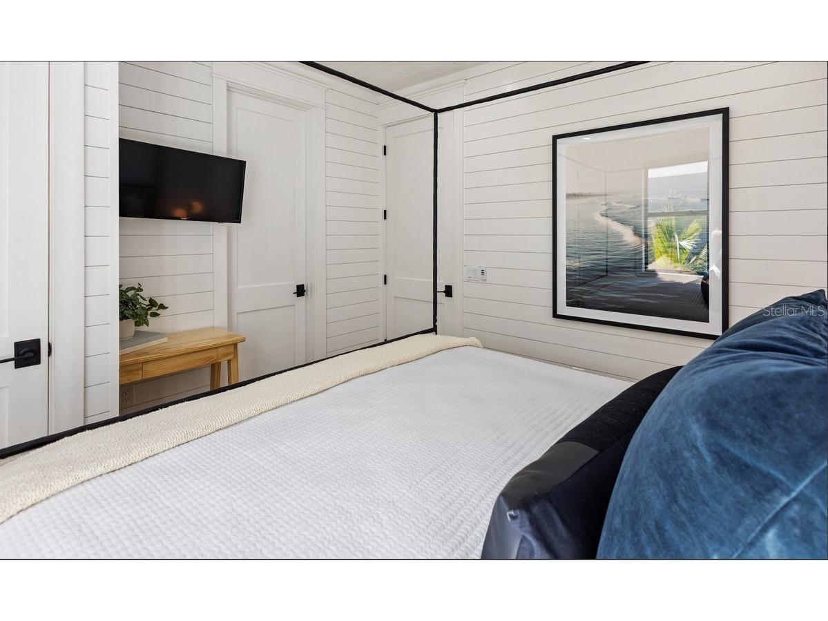 203 Bay Drive N Bradenton Beach FL 34217 A4669703 image36