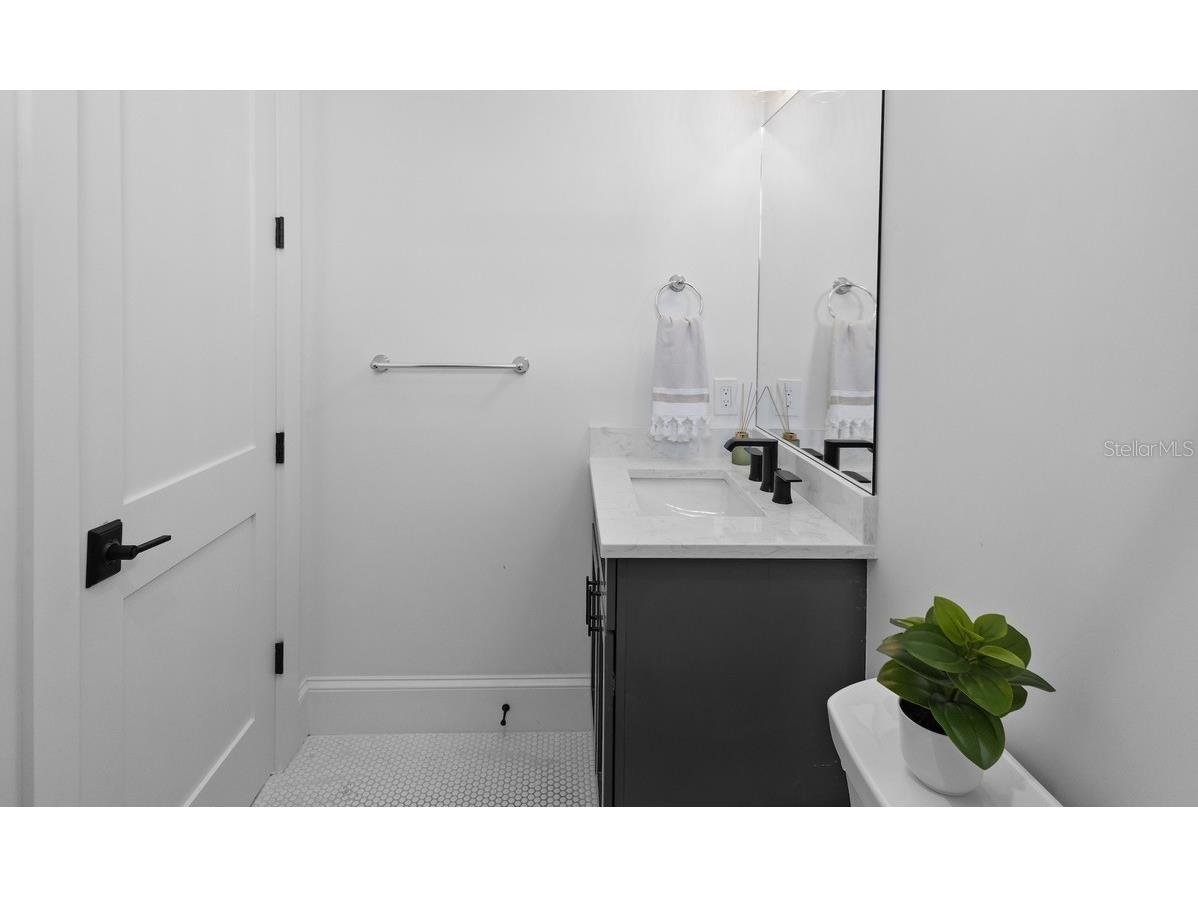 203 Bay Drive N Bradenton Beach FL 34217 A4669703 image43