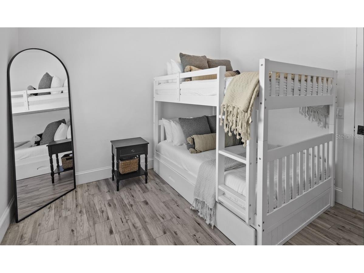 203 Bay Drive N Bradenton Beach FL 34217 A4669703 image44