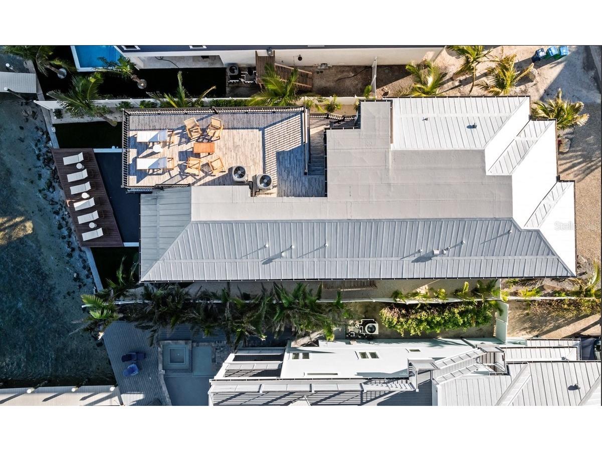 203 Bay Drive N Bradenton Beach FL 34217 A4669703 image9