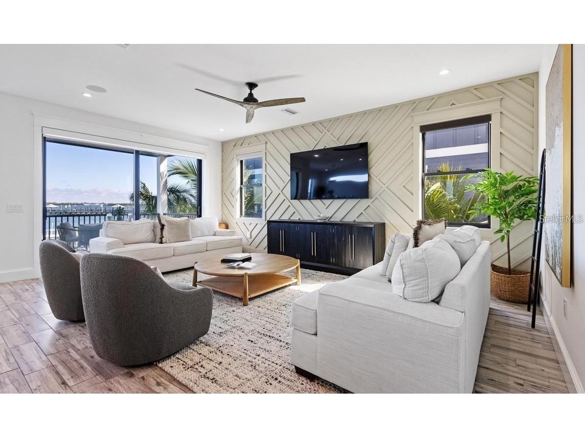 203 Bay Drive N Bradenton Beach FL 34217 A4682950 image10