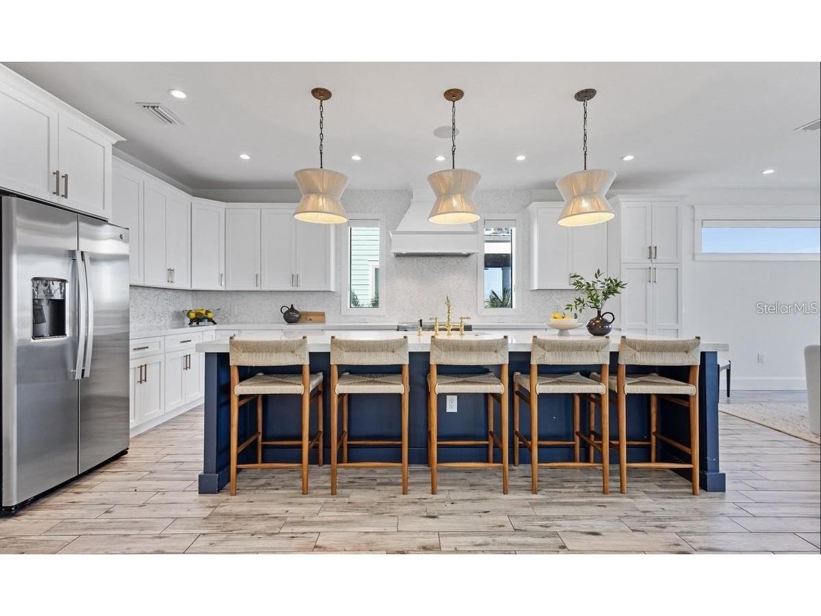 203 Bay Drive N Bradenton Beach FL 34217 A4682950 image15